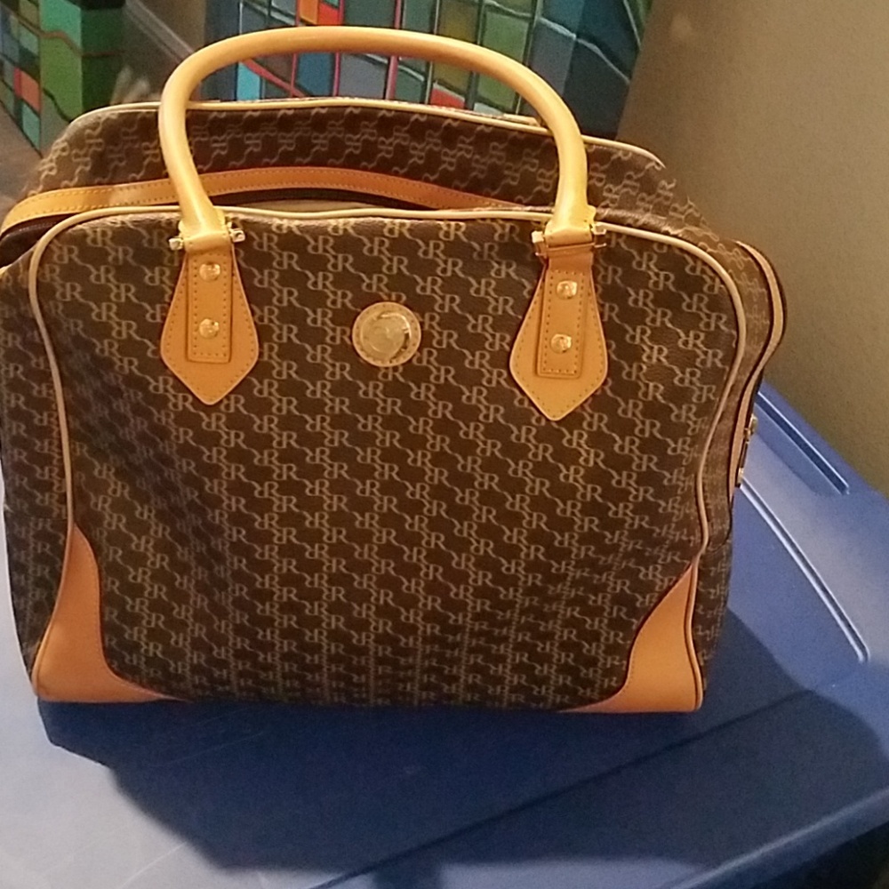 Rioni Luggage Bag